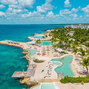 5* Resort Tracadero Club & Holidays